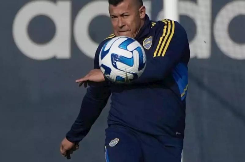 Boca recibe a Colo Colo de Chile en busca de la clasificacioacuten a octavos de final