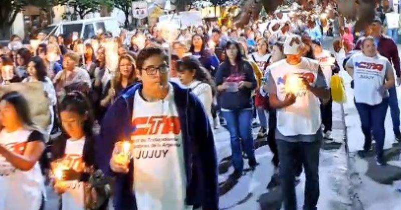 Asambleas zonales y marcha de las antorchas de docentes