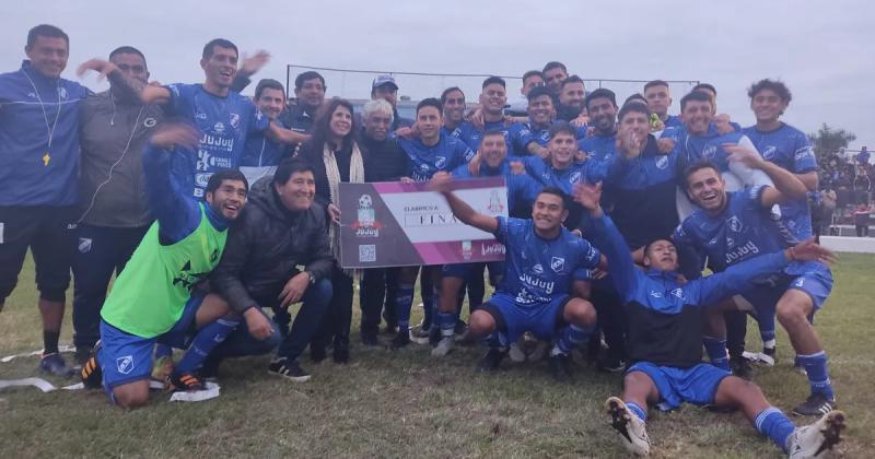 Talleres le ganoacute por penales a Atleacutetico San Pedro y clasificoacute a la final 