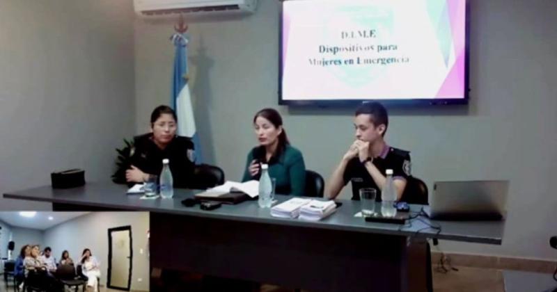 Capacitaron sobre uso de dispositivo para mujeres en emergencia