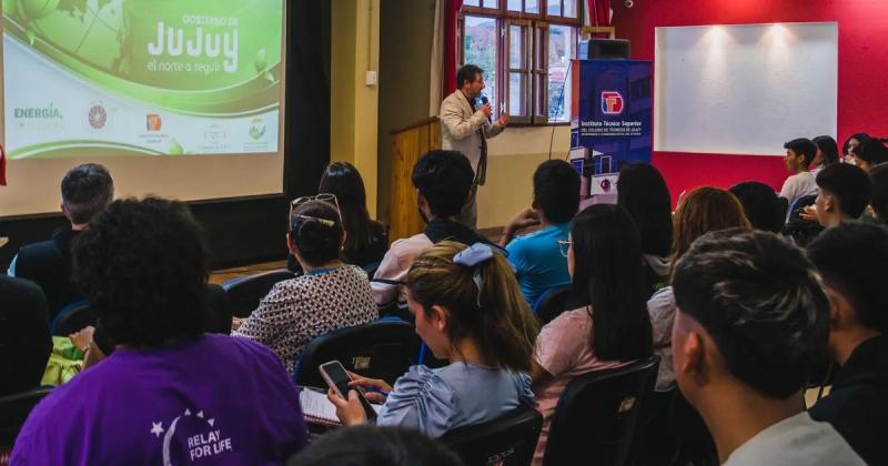 Capacitaron a carroceros sobre eficiencia energeacutetica y uso racional de la energiacutea