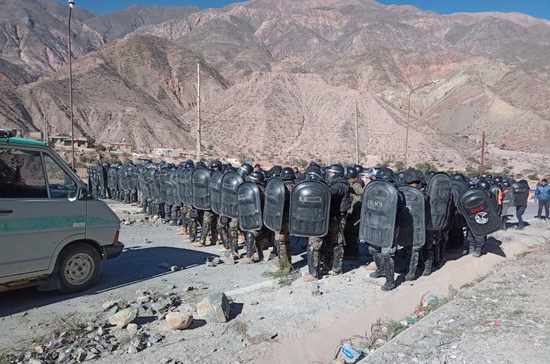 La Justicia Federal habilitoacute a Gendarmeriacutea a asegurar la libre circulacioacuten