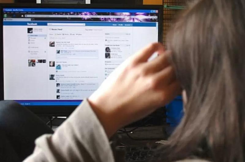 Contactoacute por Facebook a una menor y la violoacute en un barrio jujentildeo