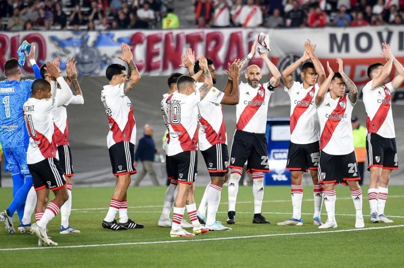 River busca volver al triunfo mantildeana ante Coloacuten y quedar a un paso del tiacutetulo