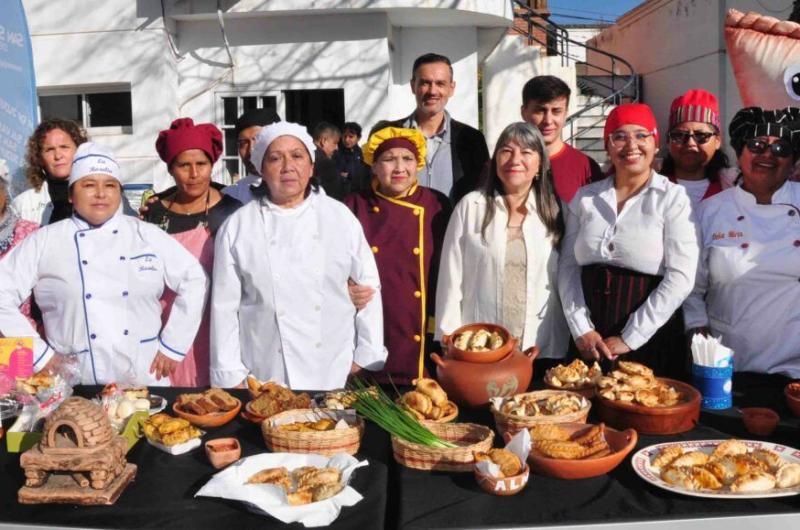 Invitan a vecinos y turistas a disfrutar del Festival de la Empantildeada Jujentildea