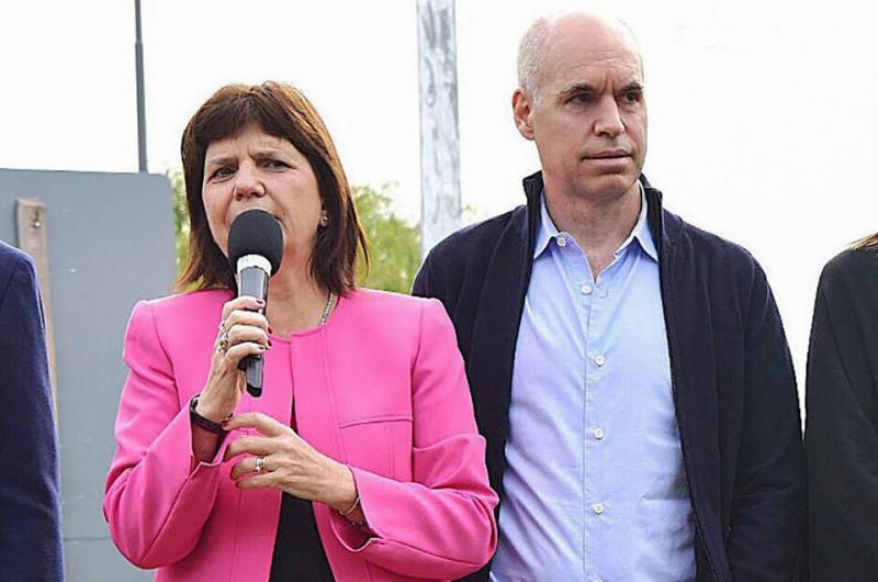 Larreta y Bullrich cuestionaron elparo de colectivos 