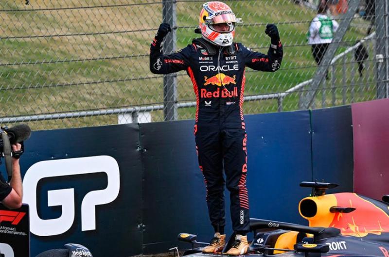 Verstappen gana por primera vez en Silverstone y extiende su dominio 