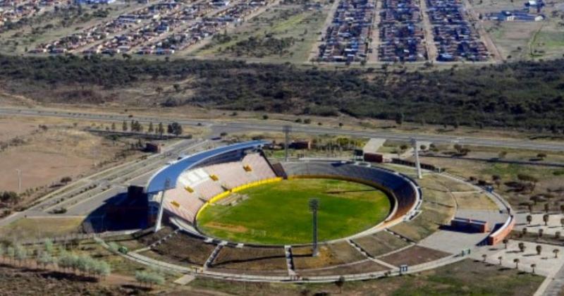 La ciudad maacutes joven de Argentina tiene un estadio con maacutes capacidad que habitantes