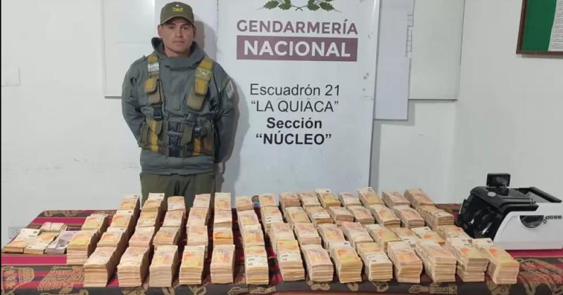 Arrestaron a un conductor que transportaba maacutes de 28 millones de pesos sin aval legal