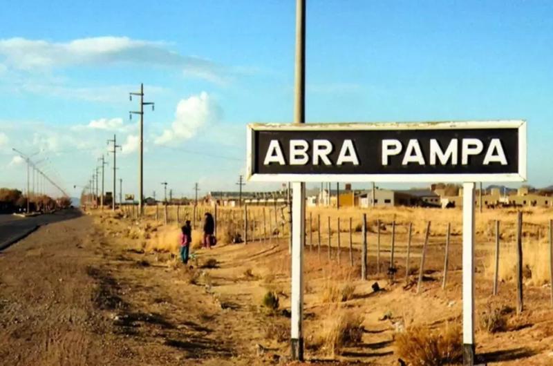 Perros hallaron un feto de avanzada gestacioacuten en el cementerio de Abra Pampa