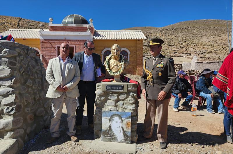 El Instituto Belgraniano participoacute de homenajes a Belgrano en Bolivia