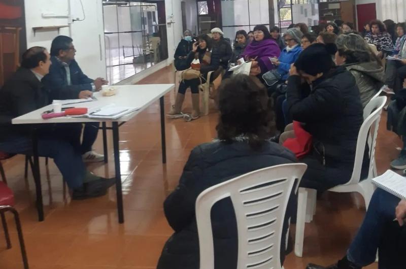 Vocal del ISJ se reunioacute con jubilados docentes de niveles inicial y primario