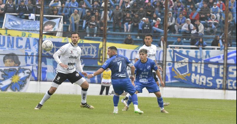 Ganaron Las Canarias de Palermo a las Lobitas y Zapla a Tallerers y son los campeones