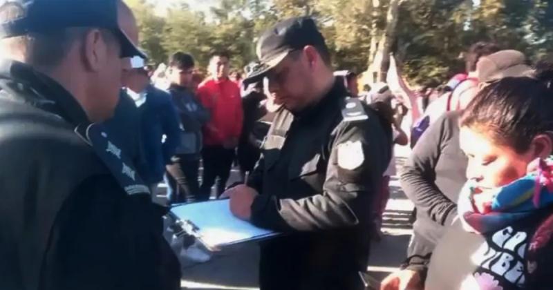 Crece la indignacioacuten por las contravenciones a dirigentes sociales