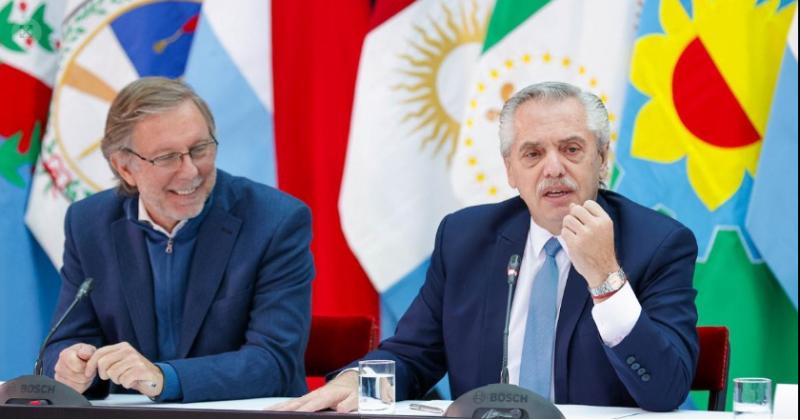 El presidente Fernaacutendez cruzoacute a Gerardo Morales
