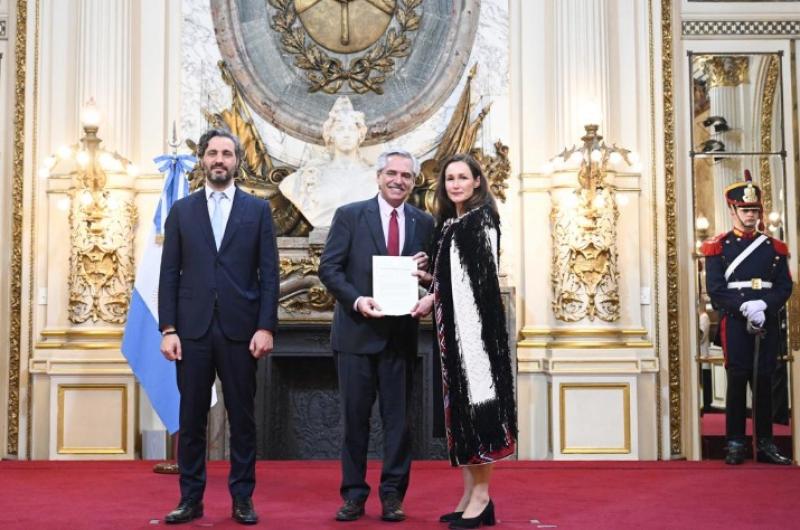 Fernaacutendez celebroacute los viacutenculos internacionales de la Argentina 