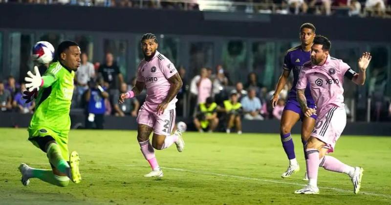 Messi y su sana costumbre de hacer goles