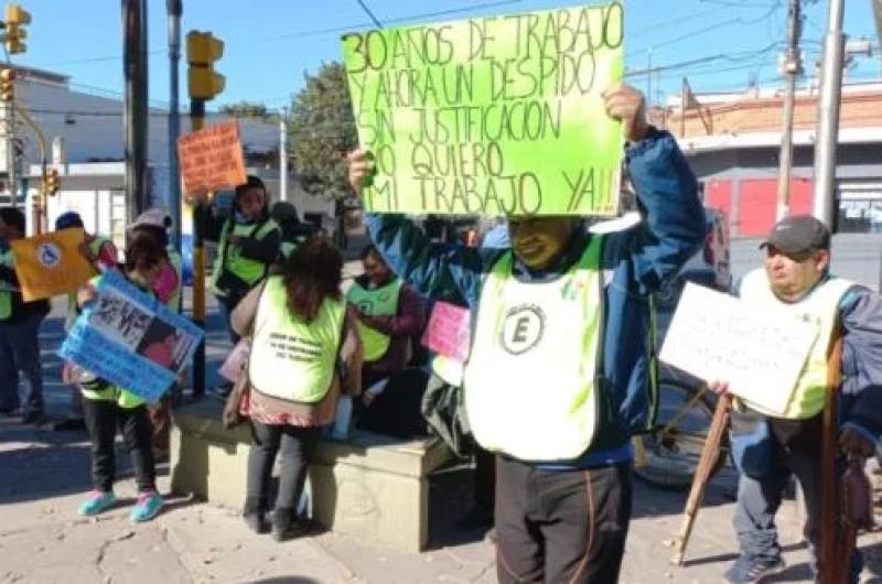 Ninguacuten trabajador del estacionamiento medido puede quedarse sin empleo