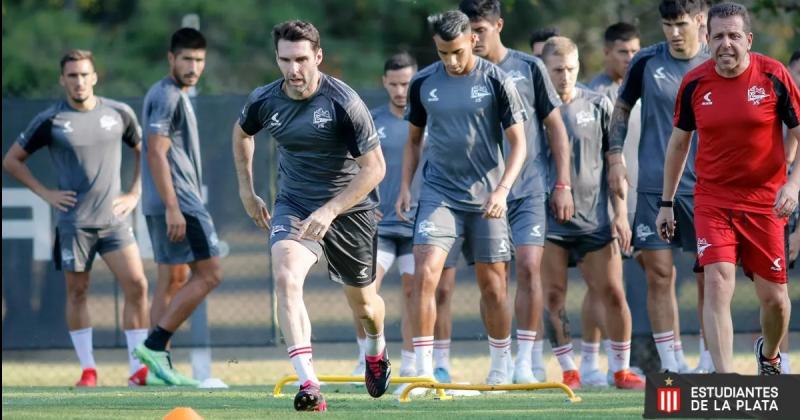 Estudiantes quiere dar el primer paso a semifinales en su visita a Corinthians