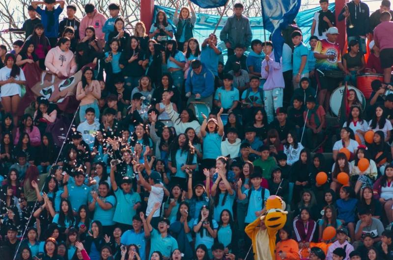 Exitoso inicio de la Estudiantina 2023