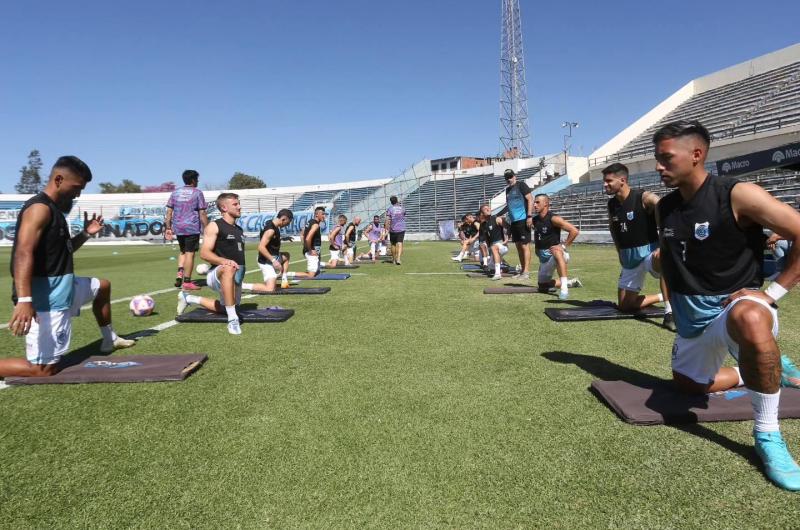 Gimnasia y Esgrima visita a Independiente Rivadavia