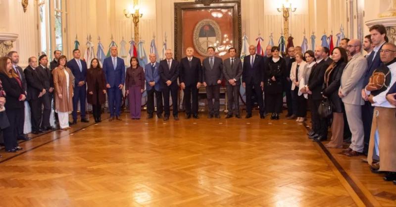 En el Diacutea del Abogado hubo un acto en el Saloacuten de la Bandera