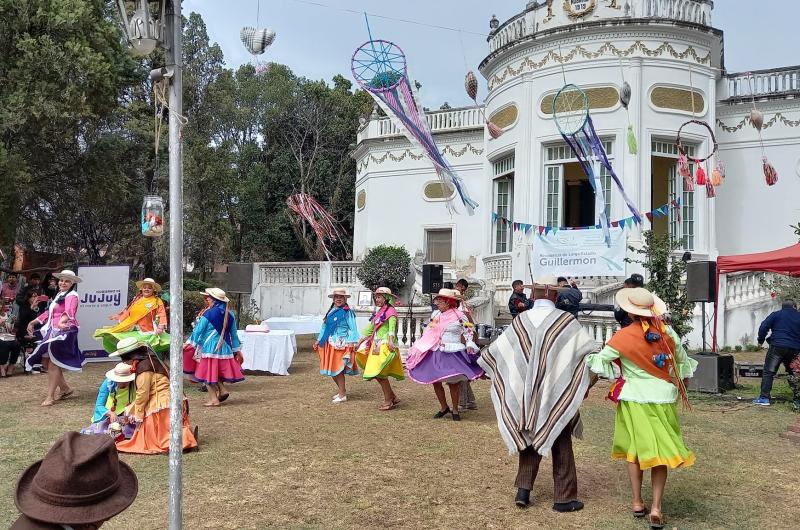 Bodas de Perlas del Hogar Guillermon