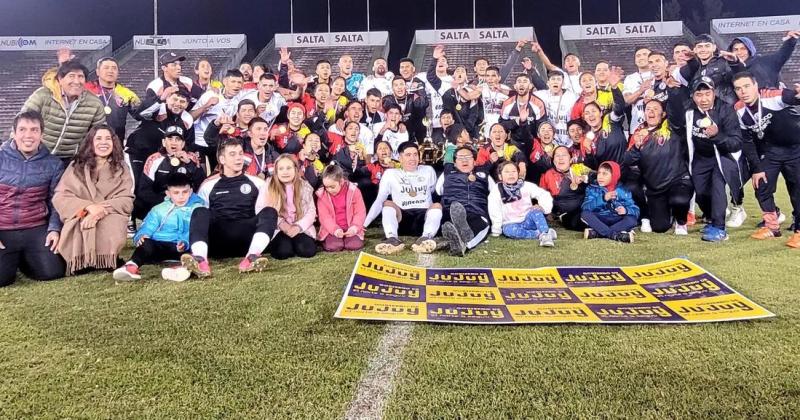 Sportivo Palermo y Altos Hornos Zapla Campeones de la Copa Norte