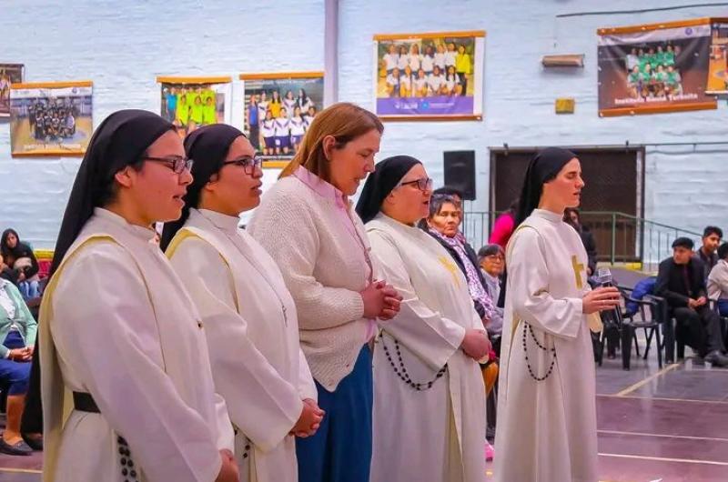 Invitan a los jujentildeos a participar de una jornada de evangelizacioacuten