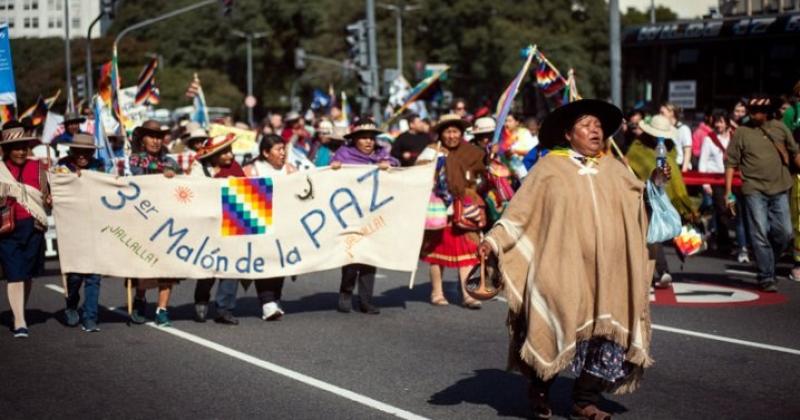 El Tercer Maloacuten por la Paz cumplioacute un mes de permanencia en Bs As