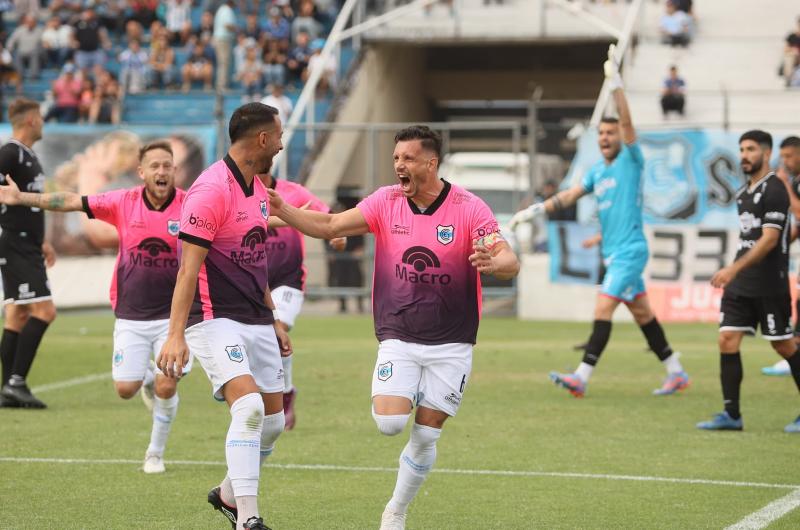 Gimnasia volvioacute a sonreiacuter en el 23 de Agosto