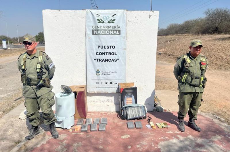 Capturaron a una pareja que salioacute desde Jujuy con 9 kilos de cocaiacutena