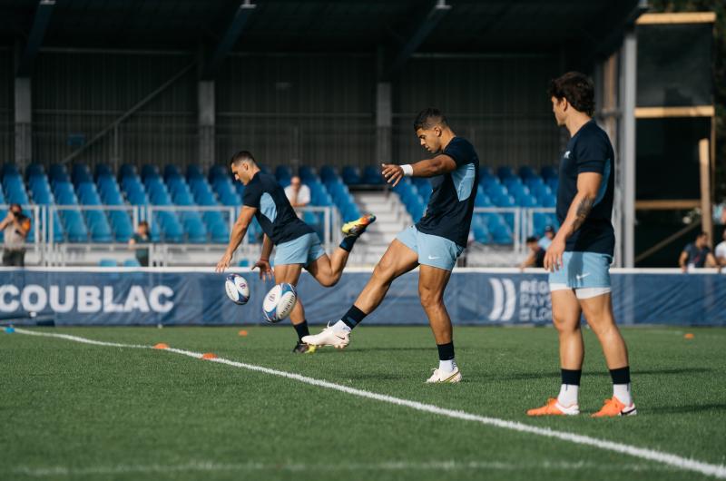 Los Pumas entrenaron y se confirmaraacute el equipo para debutar en el Mundial 