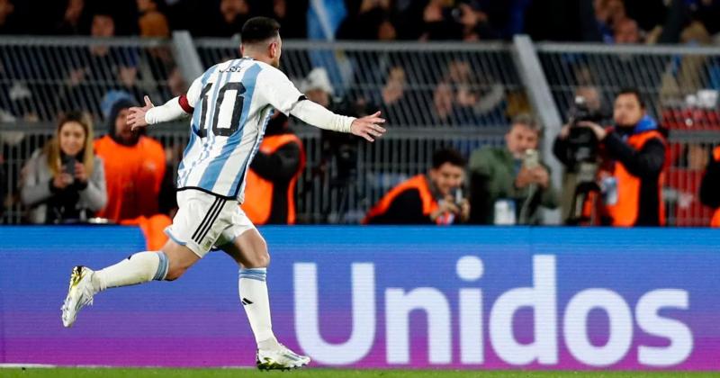 Argentina vencioacute a Ecuador con un golazo de Messi