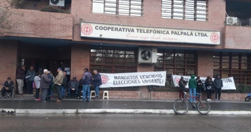 Trabajadores de la Cooperativa telefoacutenica en estado de alerta