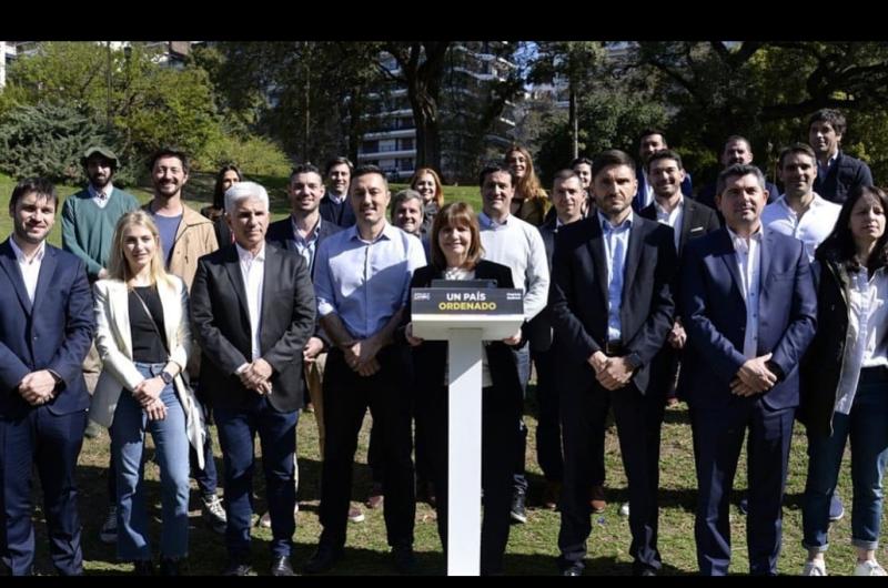 La candidata Bullrich presentoacute su equipo de nuevos liacutederes de JxC 