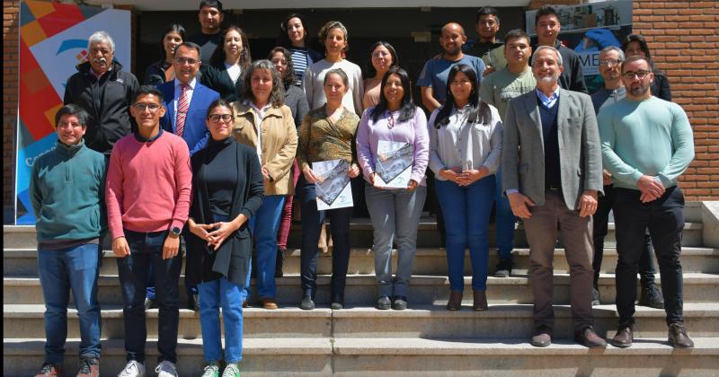 Reconocimiento a investigadora distinguida como personalidad destacada de la ciencia