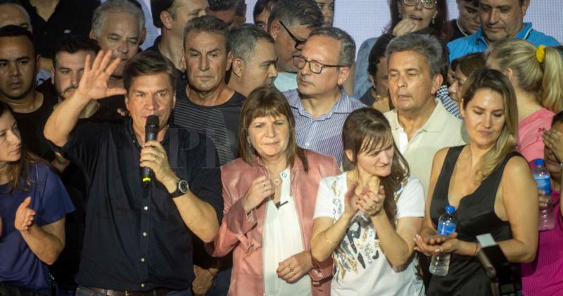 Zdero se impuso en primera vuelta y el radicalismo volveraacute a gobernar en Chaco despueacutes de 16 antildeos