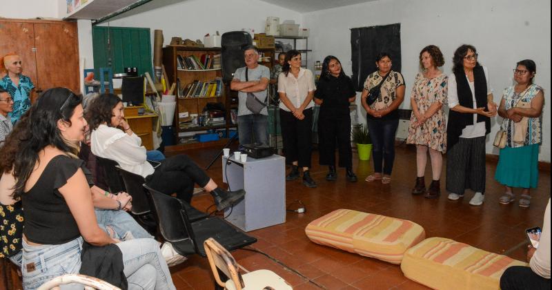 Documental sonoro recupera la historia del barrio Cerro las Rosas 