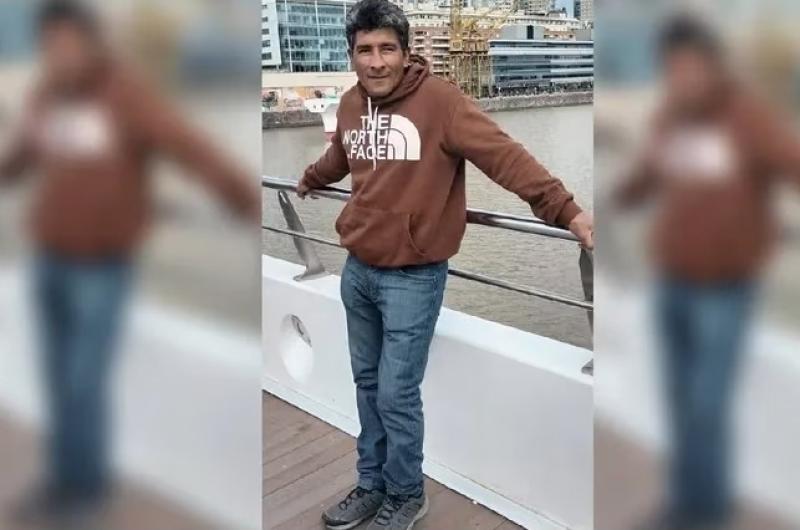 Jujentildeo desaparecioacute en Buenos Aires su familia lo busca desesperadamente