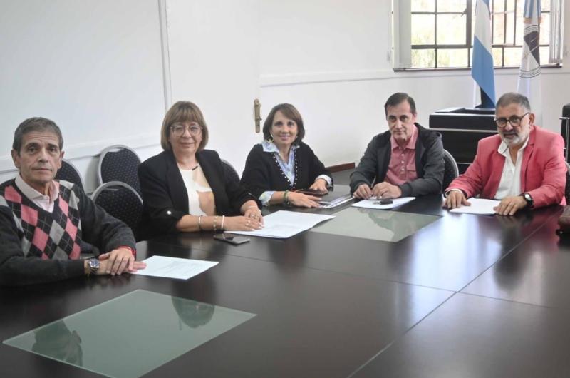 Vecinalistas de Bajo la Vintildea presentaron proyectos 
