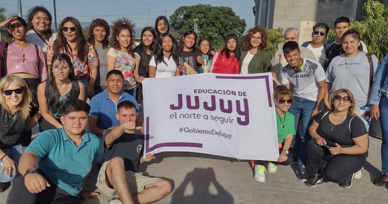 Comitiva jujentildea participa en CABA del Parlamento Juvenil del Mercosur