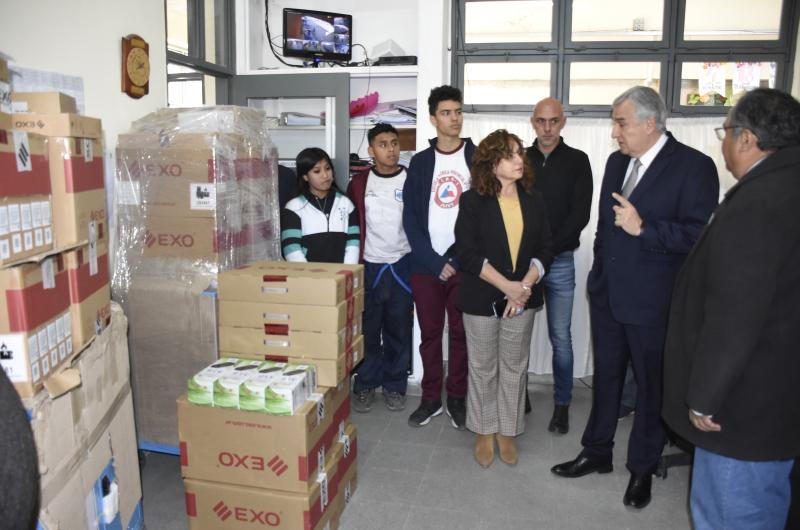 Morales destacoacute entrega de maacutesde 2000 Aulas Digitales Moacuteviles