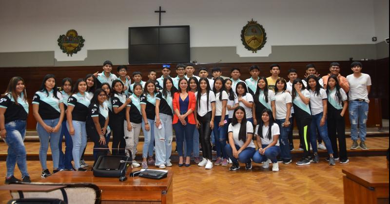 Alumnos del Bachillerato Nordm 10 de Santa Clara visitaron la Legislatura 