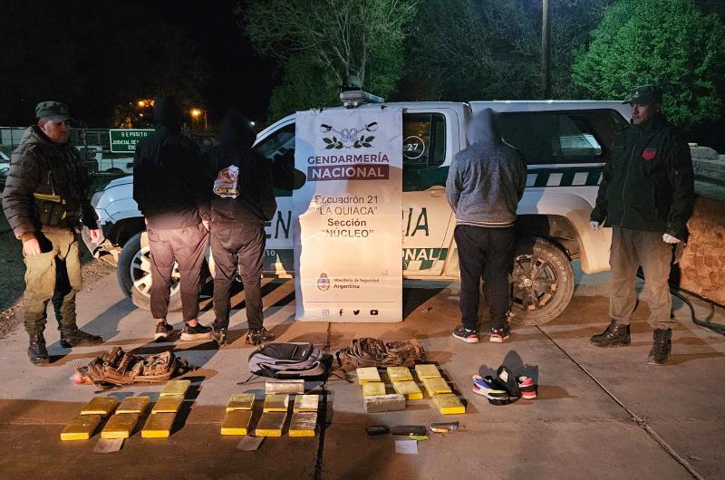 La Quiaca- incautaron maacutes de 23 kilos de cocaiacutena y detuvieron a tres sujetos