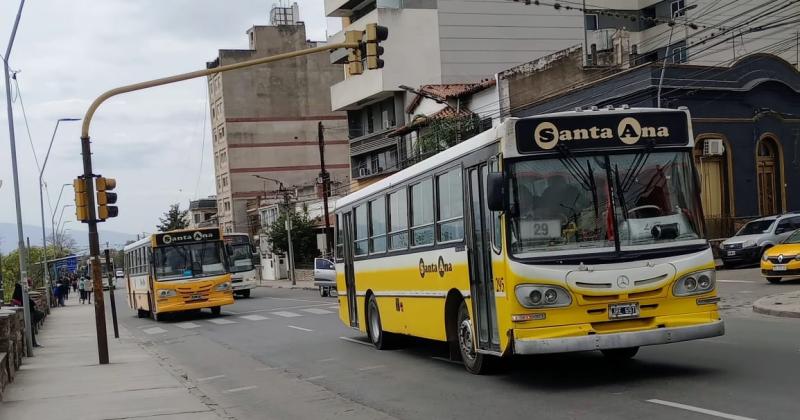 Los empresarios no pueden cumplir y UTA dispuso paro