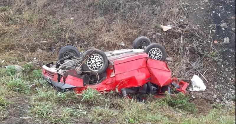 Fuerte accidente vial- choque producido entre dos vehiacuteculos