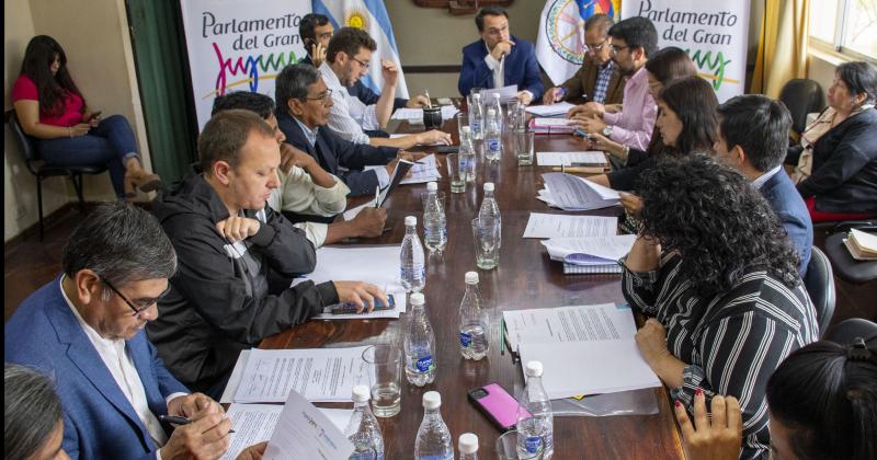 Concejales del Gran Jujuy acordaron una nueva sesioacuten para el 24 de noviembre