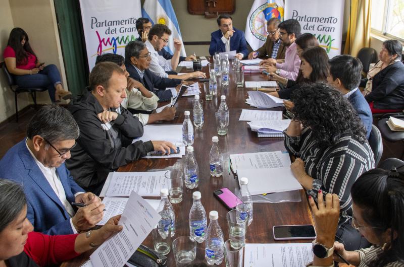 Concejales del Gran Jujuy acordaron una nueva sesioacuten para el 24 de noviembre