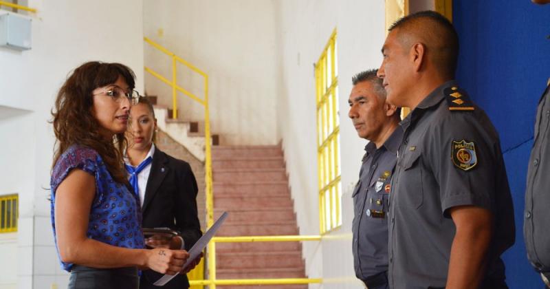 Ascensos para maacutes de mil miembros de la fuerza de seguridad provincial